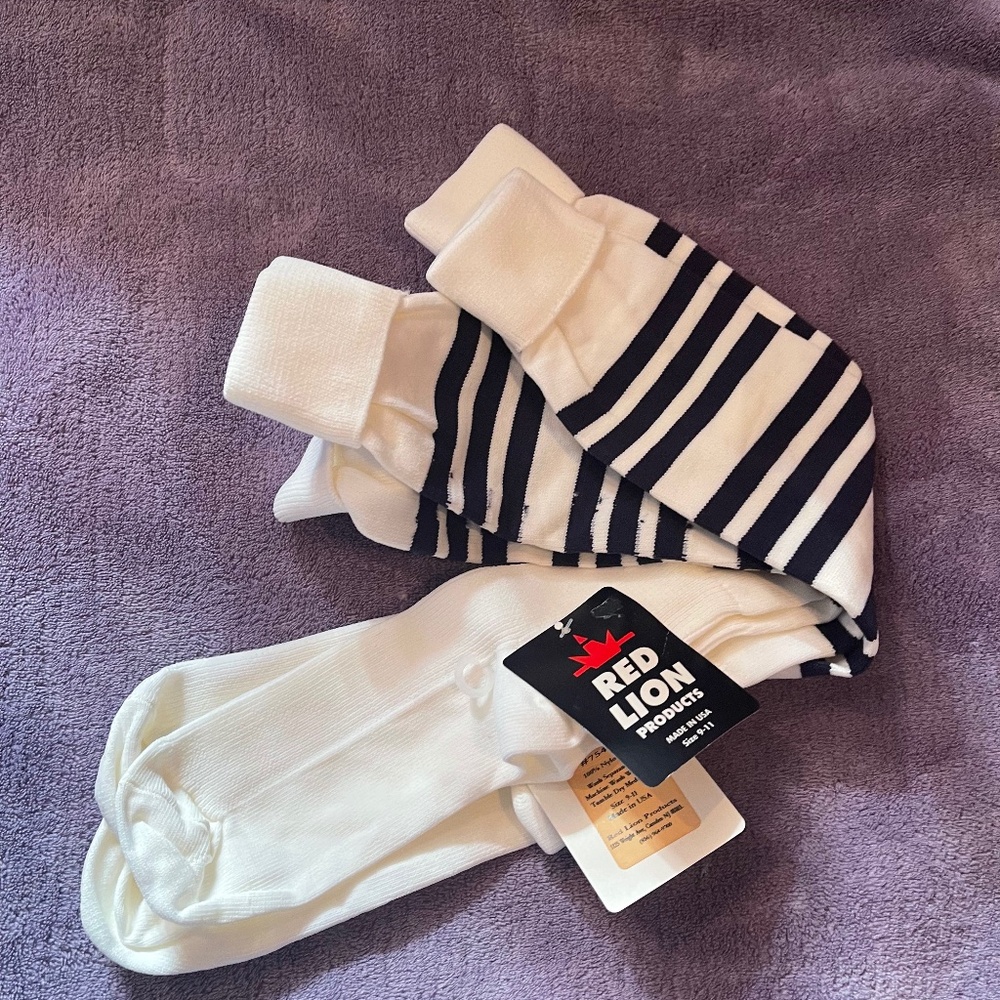 RED LION nwt Warrior #7549 striped socks size 9-11, lot of 2 pair, never worn